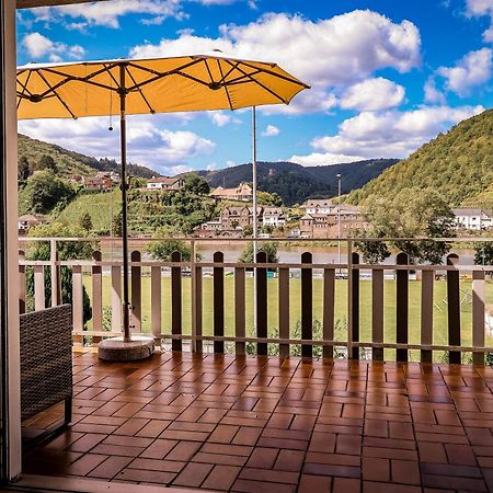 Traumaussicht Kamin Balkon Burgblick 65 Zoll Tv Netflix Sky Joyn Lindenplatz Apartment Bullay Exterior foto
