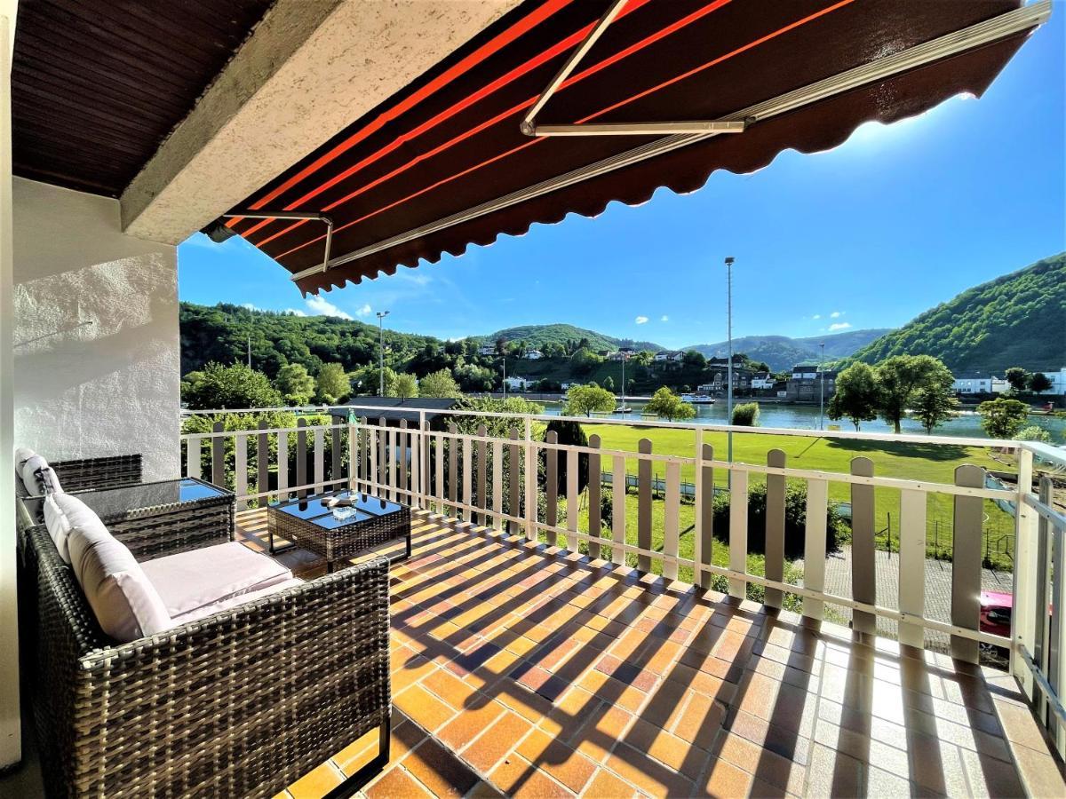 Traumaussicht Kamin Balkon Burgblick 65 Zoll Tv Netflix Sky Joyn Lindenplatz Apartment Bullay Exterior foto